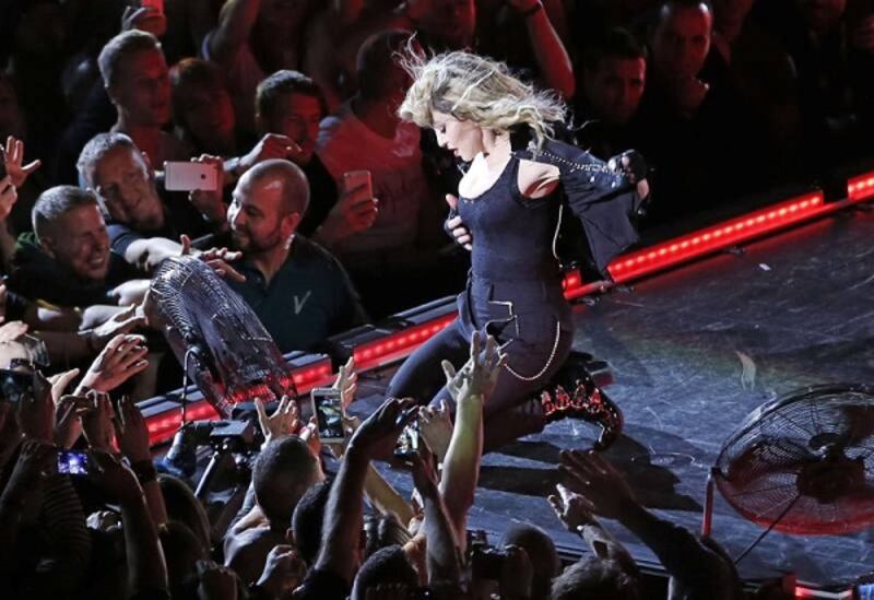 Madonna, dalle Filippine i vescovi chiedono di boicottare i concerti: foto 4