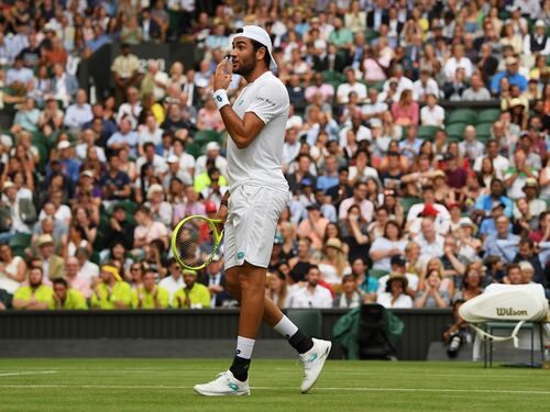 Wimbledon, Federer annienta Berrettini: l'azzurro si ferma agli ottavi