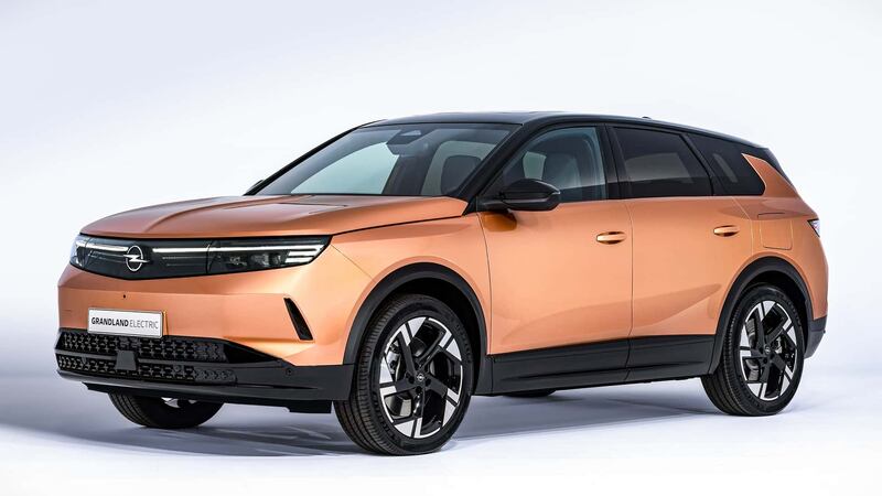 Nuova Opel Grandland 2024, guarda tutte le foto 2