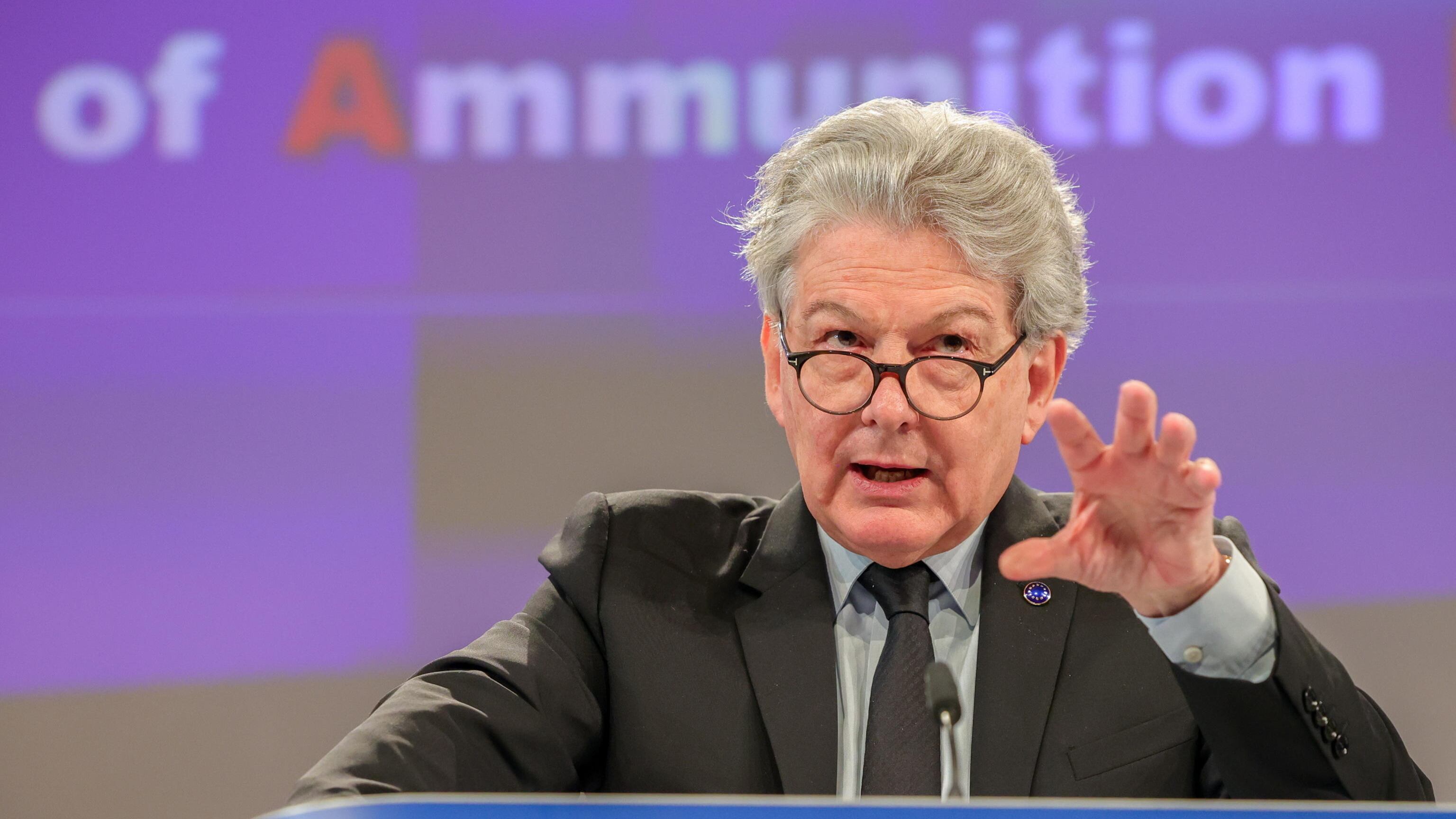 "Ripudiato da von der Leyen". Breton sbatte la porta e lascia la Commissione europea