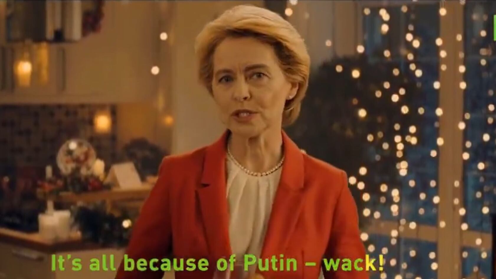"Tutta colpa di Putin!", lo spot natalizio di Russia Today che sbeffeggia l'Europa