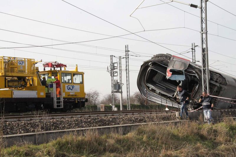 Frecciarossa deragliato: al via le operazioni di rimozione