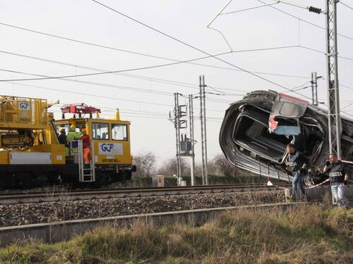 Frecciarossa deragliato: al via le operazioni di rimozione