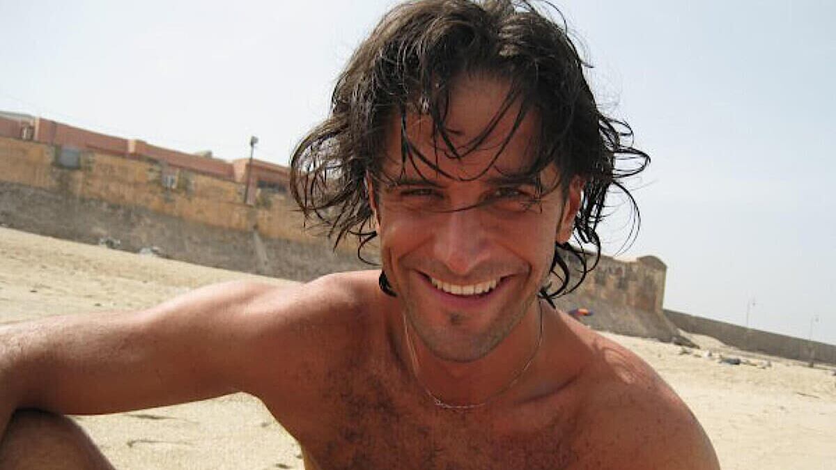 "Era fuori dalla zona di balneazione". Il giallo della morte di Gianluca di Gioia