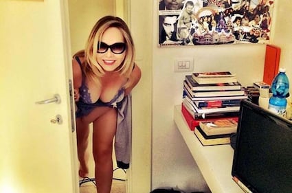 Ornella Muti seminuda in uno scatto di Naike Rivelli 1
