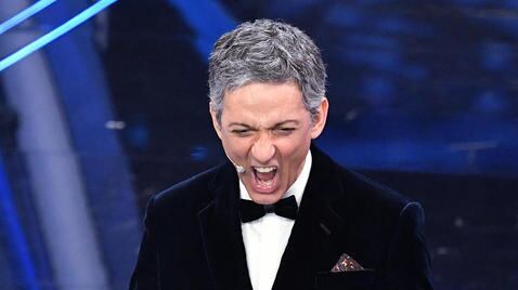 Fiorello sbarca a Sanremo. Ma fa di tutto per nascondersi