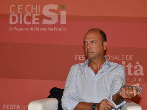 Alfano indagato per abuso d'ufficio