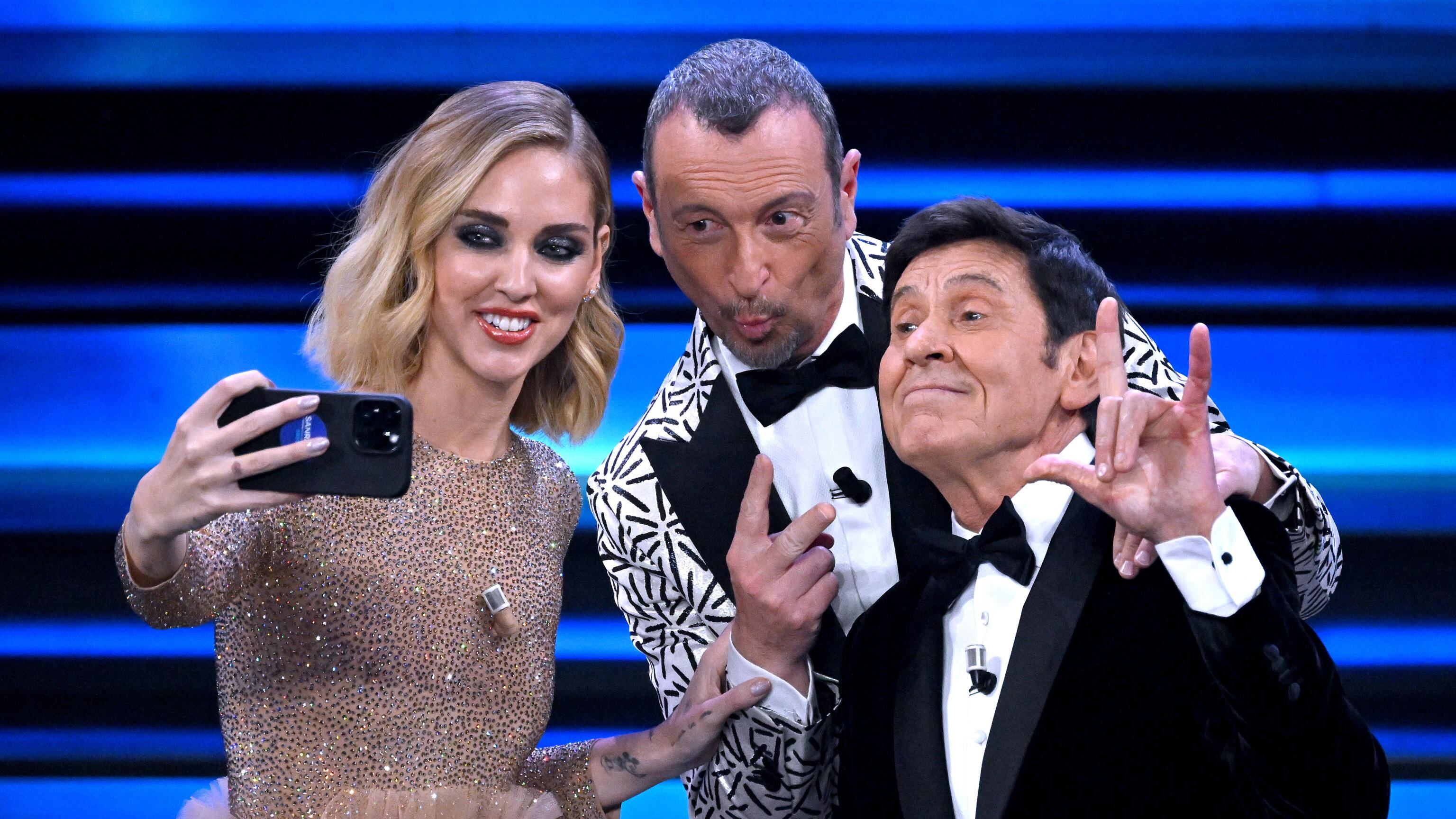 I terroristi secondo Repubblica, Ferragni d’oro e Renzi: quindi, oggi…