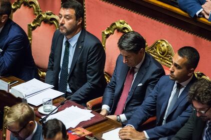 Crisi di governo, la gestualità di Matteo Salvini 8