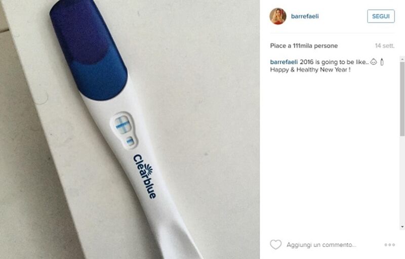 Bar Refaeli, una futura mamma social 6