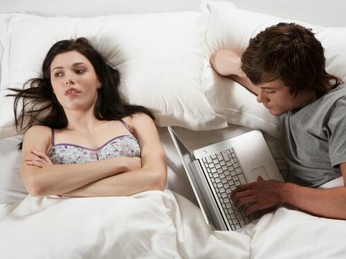Senza sesso per un anno: astinenza per beneficenza