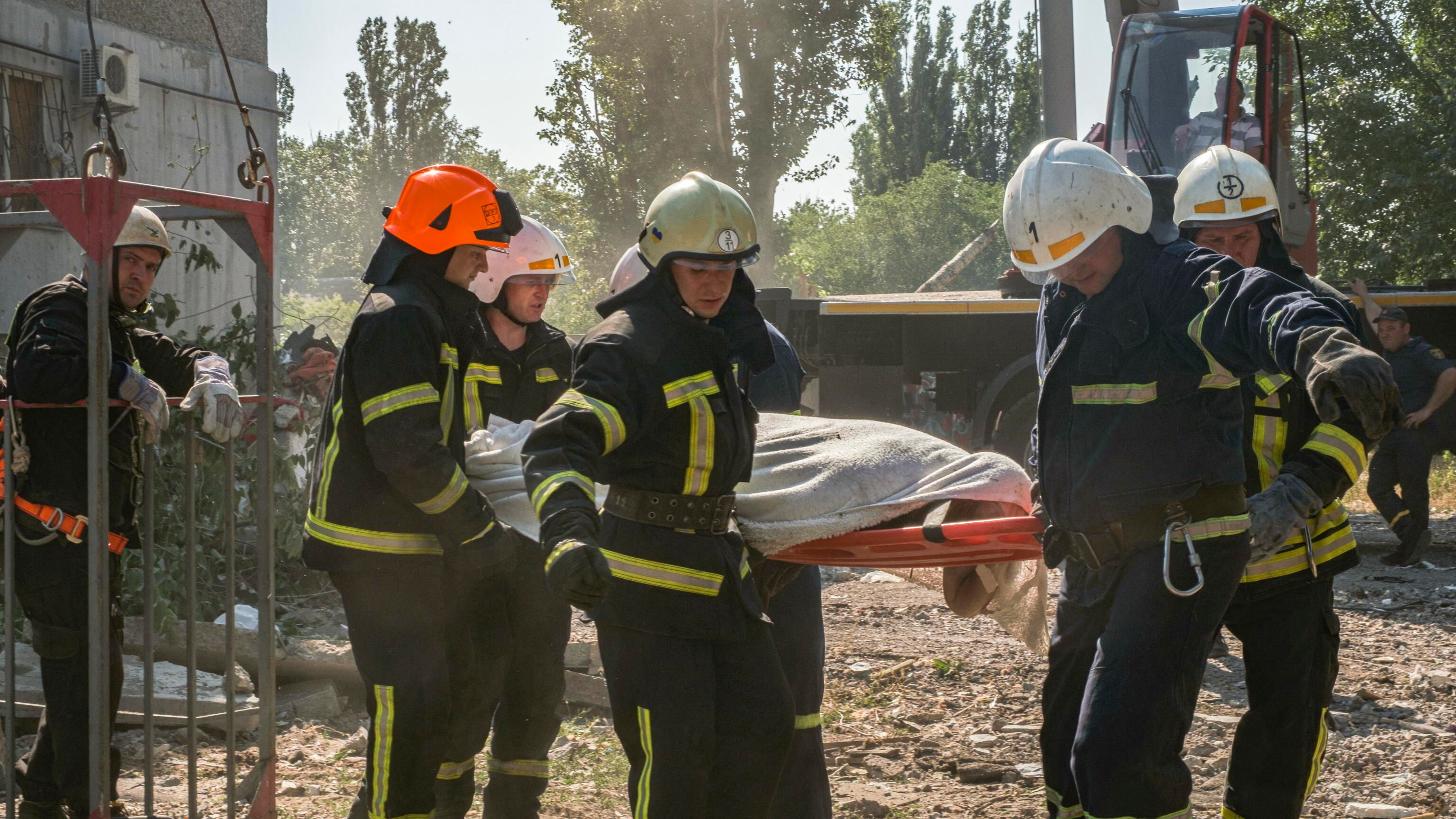 Notte di nuovi raid in Ucraina, pesanti bombardamenti a Mykolaiv