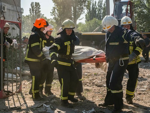 Notte di nuovi raid in Ucraina, pesanti bombardamenti a Mykolaiv