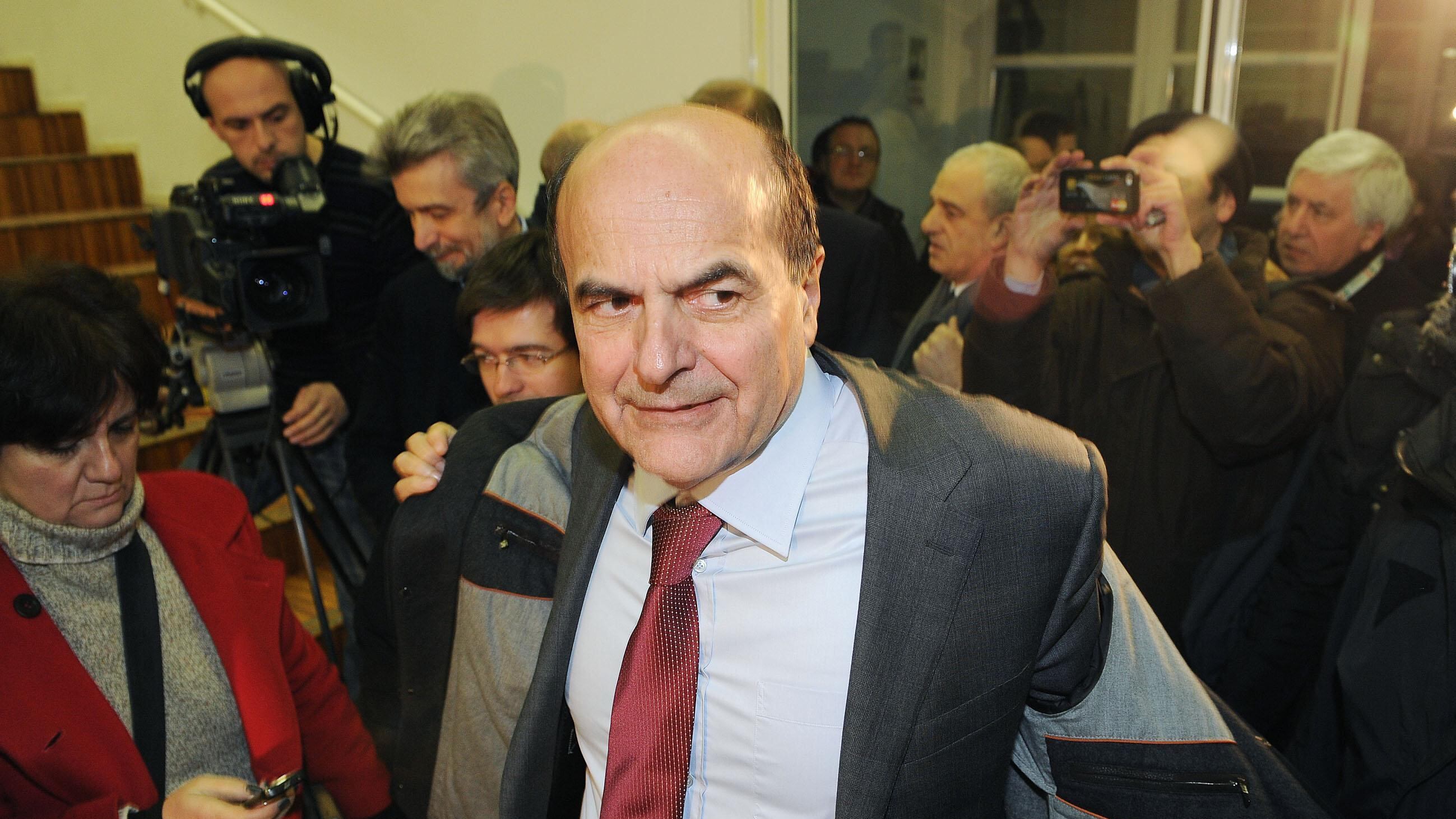 Autogol maschilista di Bersani "Il Pdl candida le bambole"
