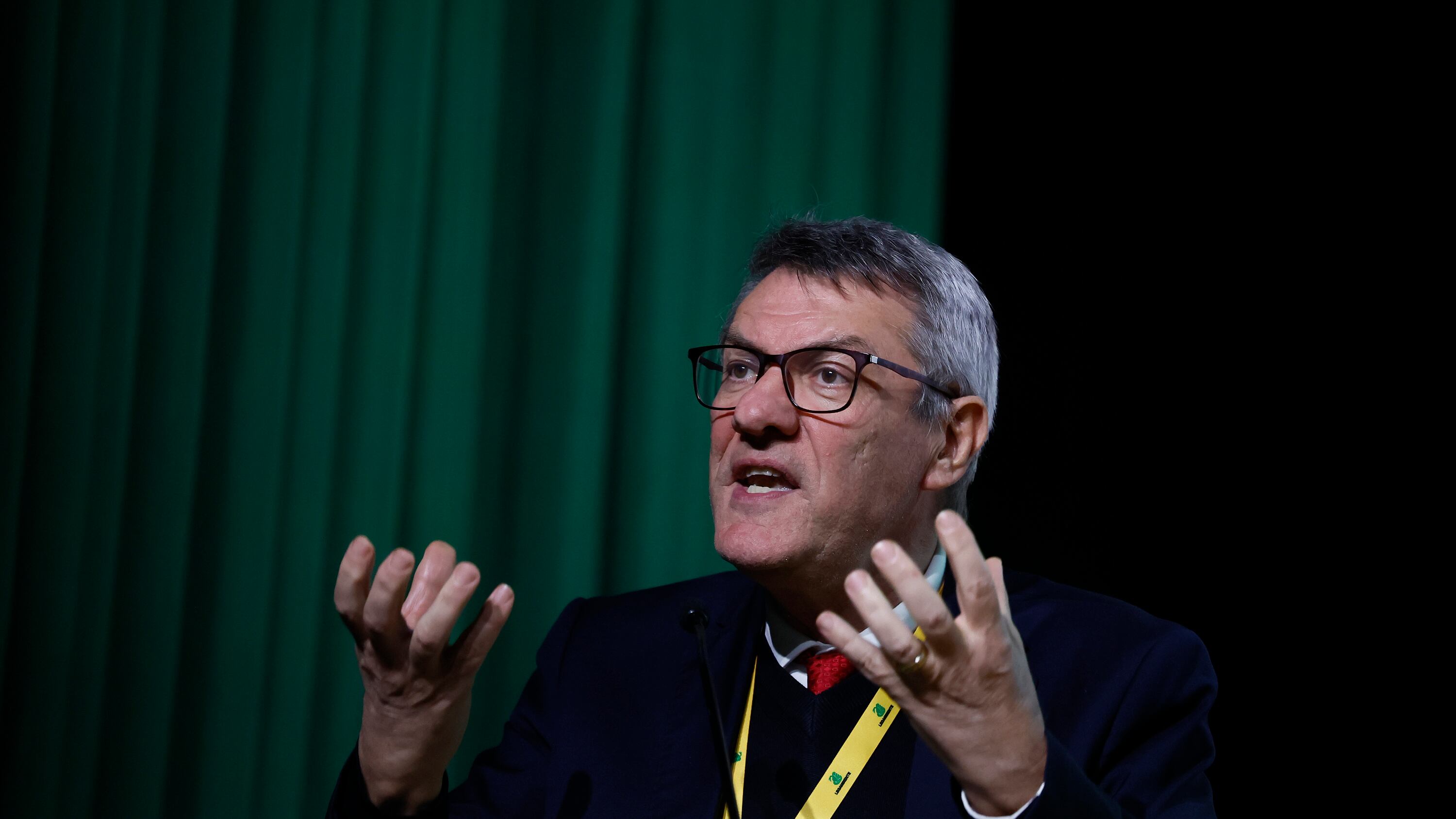Landini passa alla volgarità per offendere Meloni: cosa ha detto