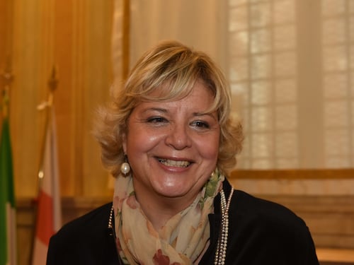 "La bioetica clinica non si fa nei tribunali. La piccola è vigile, staccare è eutanasia"