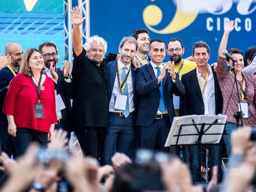 È caccia ai fondi di Caracas. Solo in Italia non si indaga