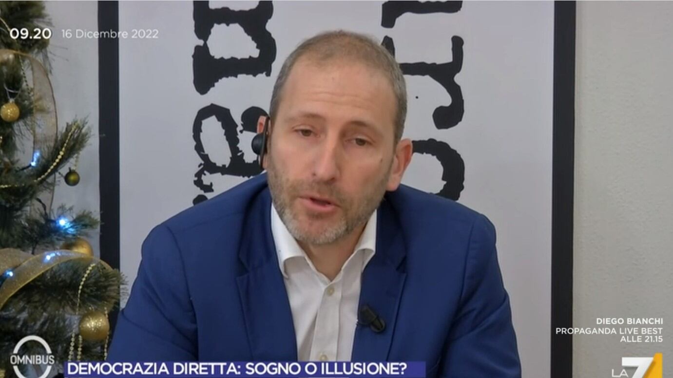 "Si è trasformato in un ragno". La bordata di Casaleggio su Conte