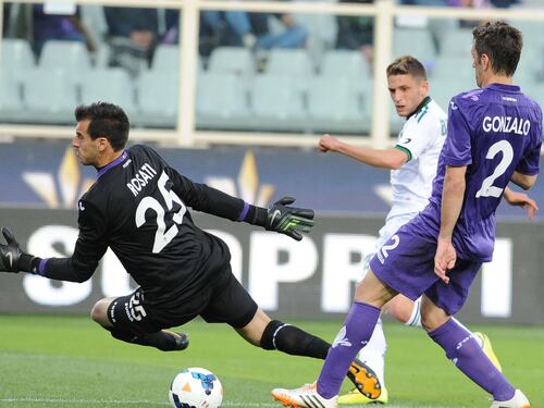 Il "triplete" di Berardi espugna Firenze e dà speranza all'Inter