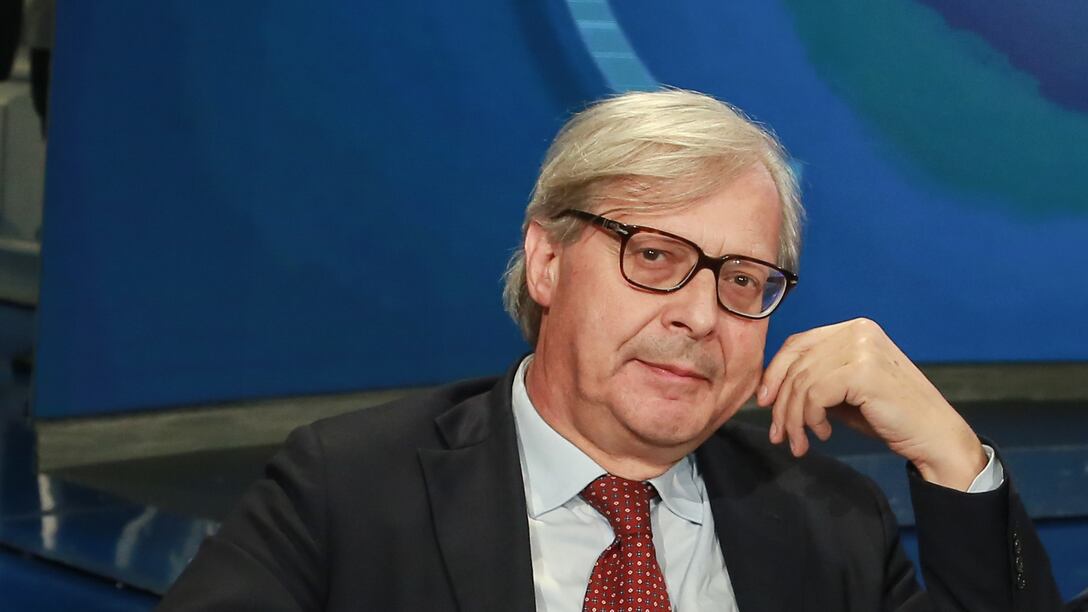 Sgarbi sotterra Conte: "Parlaci di Ciro Grillo..."