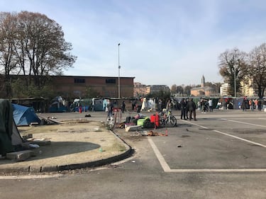 Roma, sgombero al Baobab  3