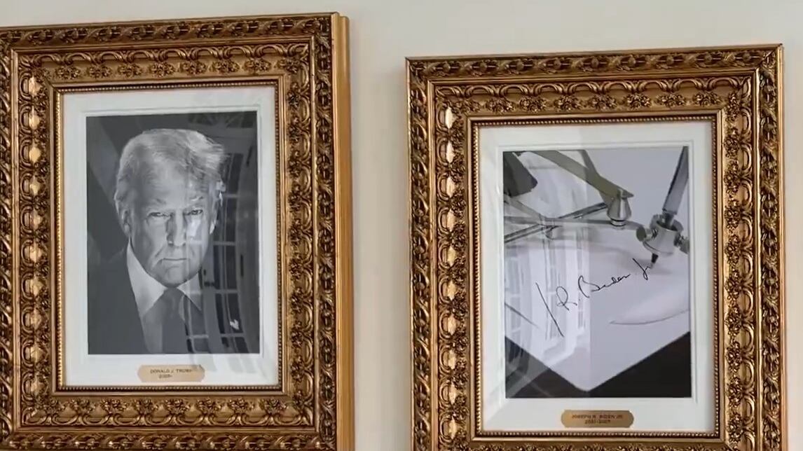 Via il ritratto di Biden dalla Walk of Fame alla Casa Bianca: ecco con cosa l'ha sostituito Trump