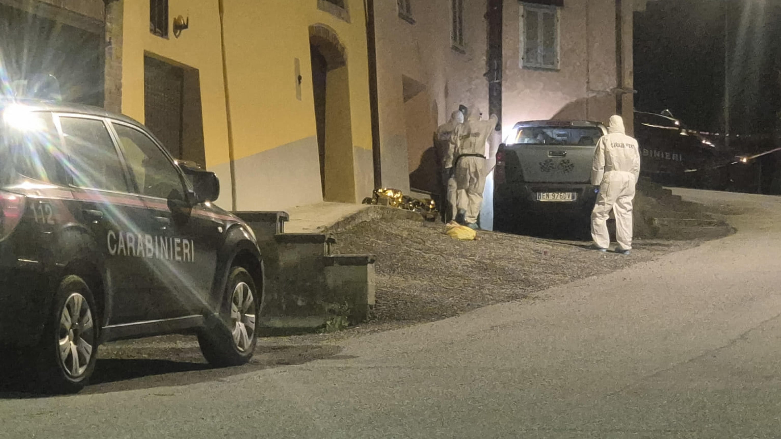 Alessandria, donna uccisa con coltellate alla gola in strada: fermato l'ex