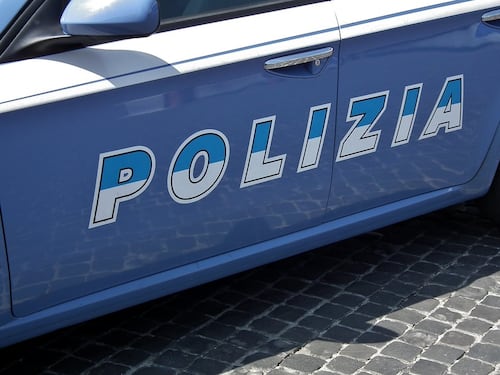 Stupro 21enne: due uomini ripresi da telecamere