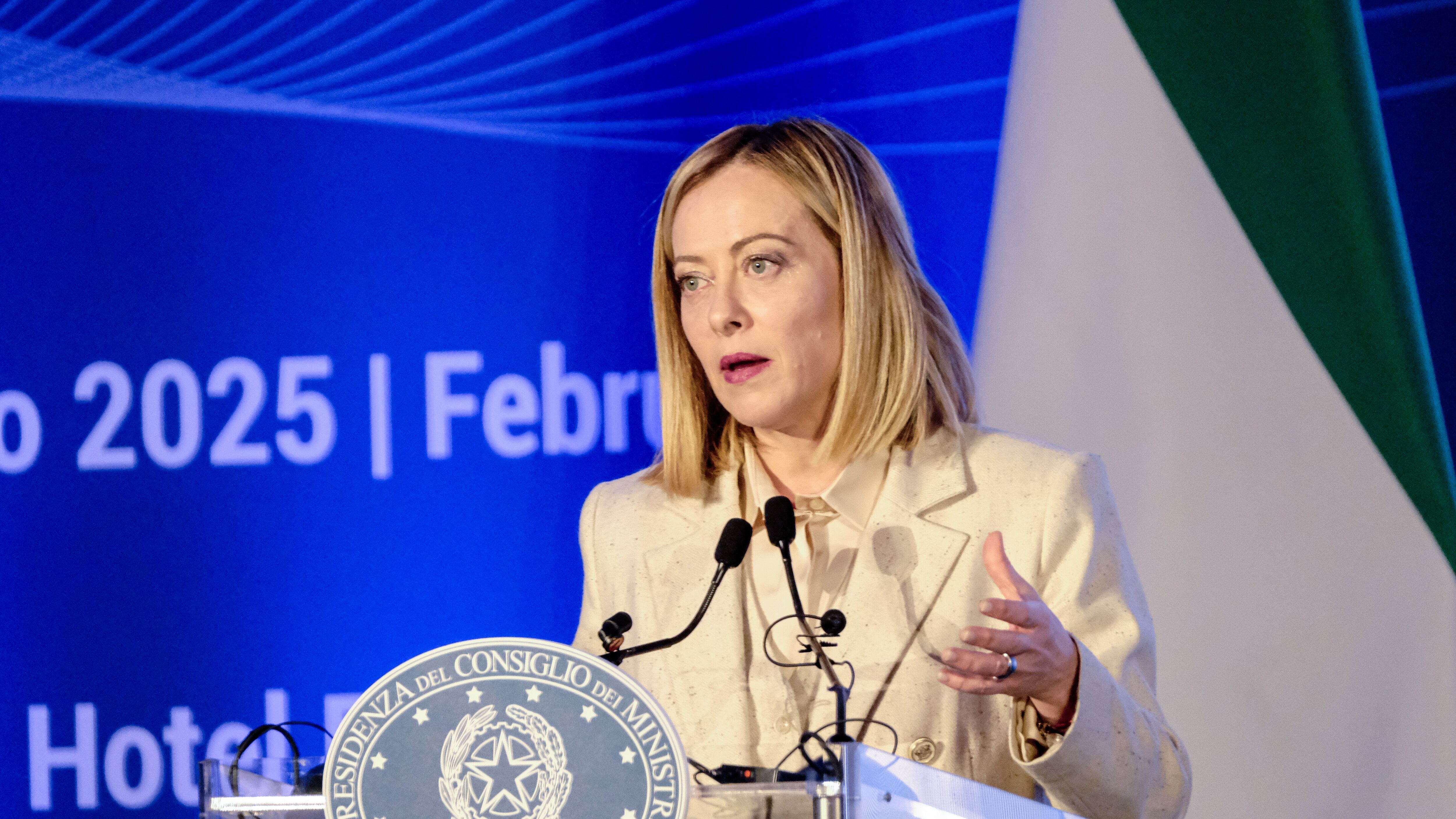 Ucraina, telefonata Meloni-Trump in vista dell'incontro con Zelensky