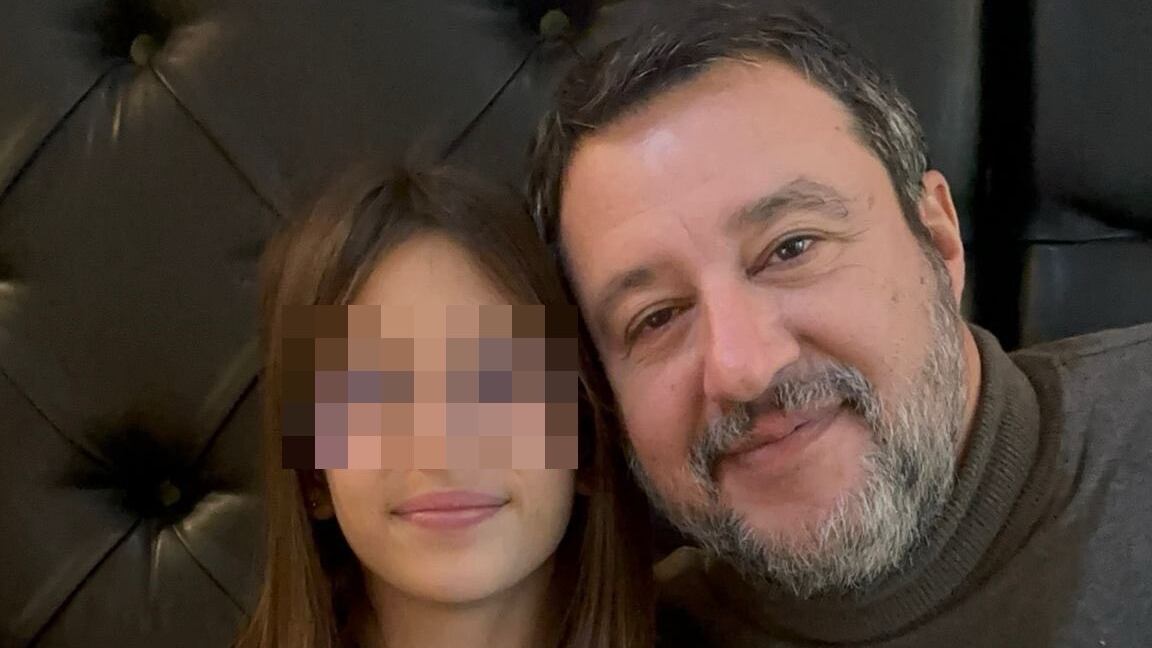Insulti volgari e irripetibili alla figlia di Salvini: "Criticate me"