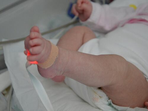 Salerno, mamma a 55 anni dopo un delicato intervento all'utero
