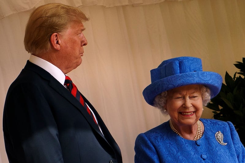 Regina Elisabetta II, le foto dell'incontro con Trump 5