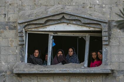 Attacco di Israele su Khan Younis: le immagini della distruzione 13
