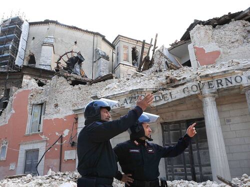 Sisma L'Aquila, la sentenza choc: ridotti i risarcimenti. "Colpa anche delle vittime"