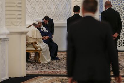 Papa Francesco visita la moschea di Baku 8