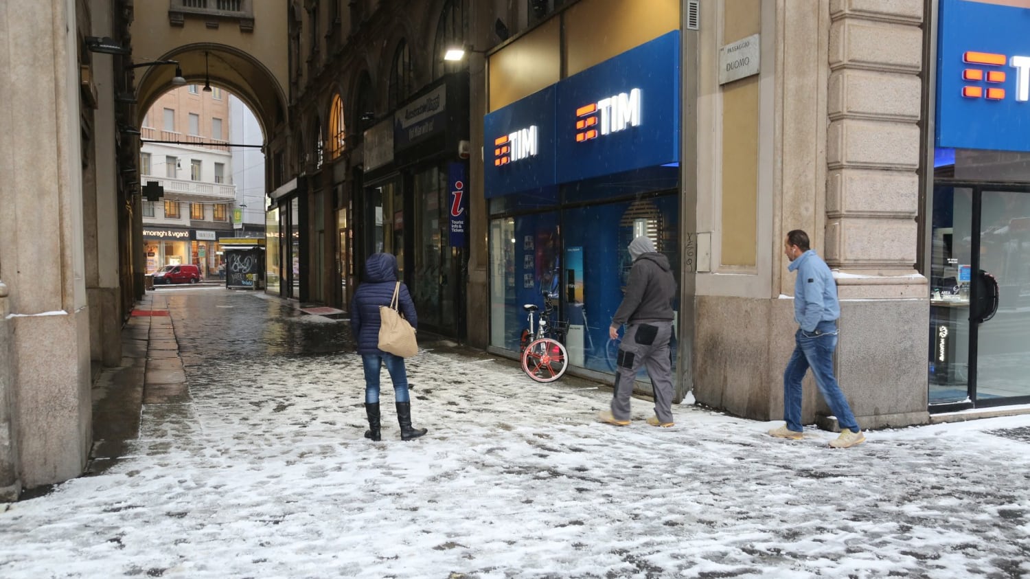 Allerta neve, pronte 9mila tonnellate di sale. "Ma scuole aperte"