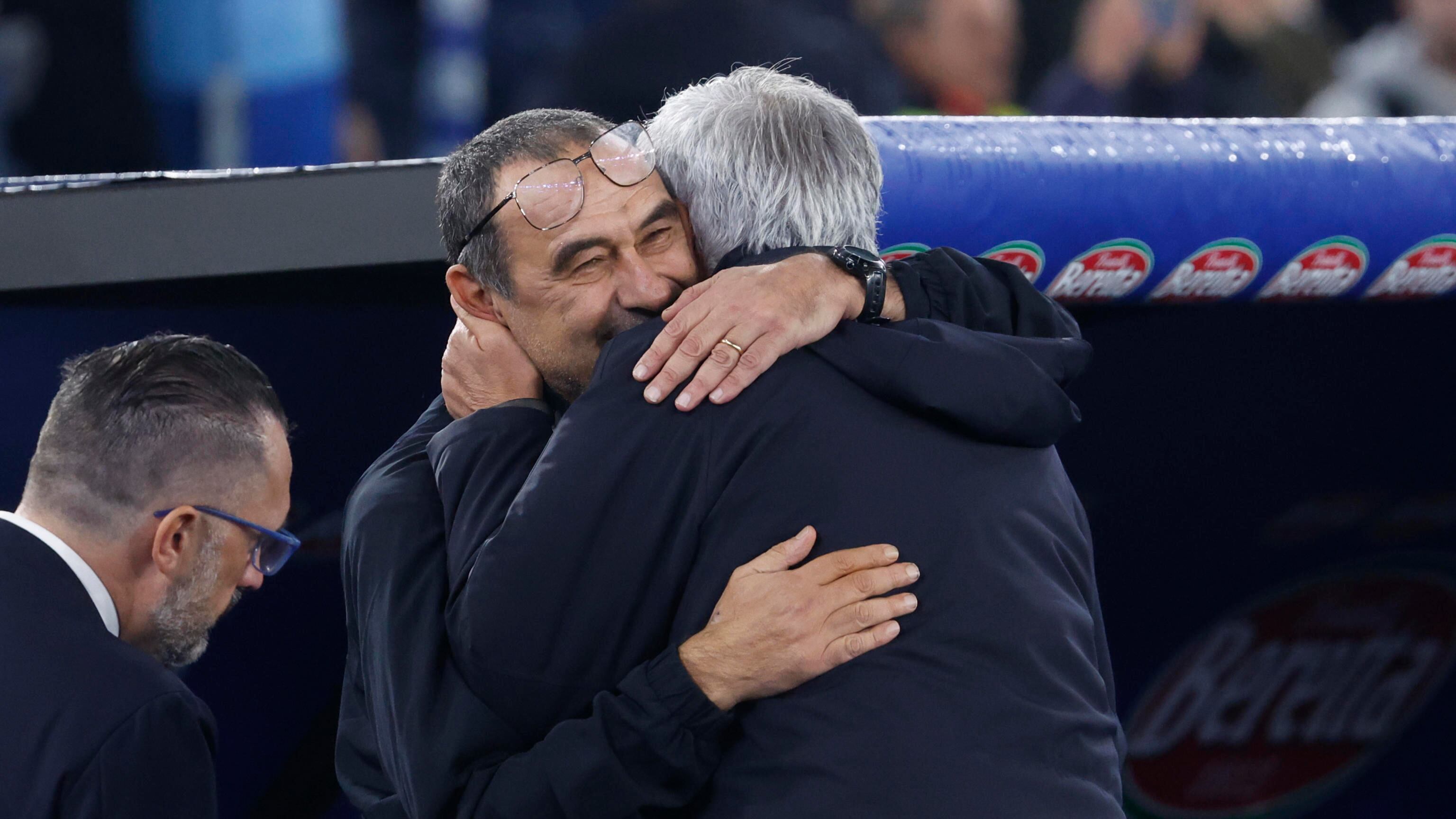 Il vorrei ma non posso di Sarri e Mou