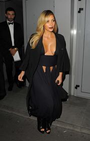 La sensualità esplosiva di Kim Kardashian 5