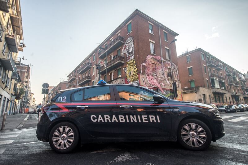 Blitz delle forze dell'ordine in via Gola, a Milano 4