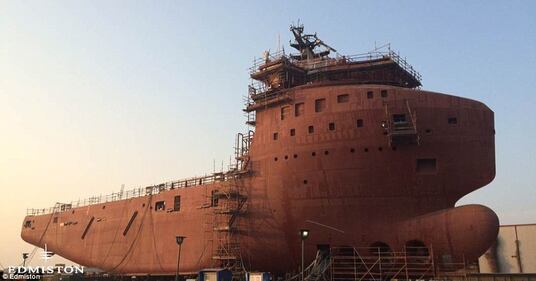 Ecco lo yacht da 62 milioni di dollari che nasce da una nave cargo 5
