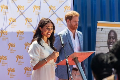 Meghan Markle in Africa: le foto della duchessa 6
