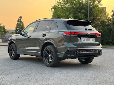 Volkswagen Tiguan eHybrid: guarda la gallery del nuovo SUV ibrido 8
