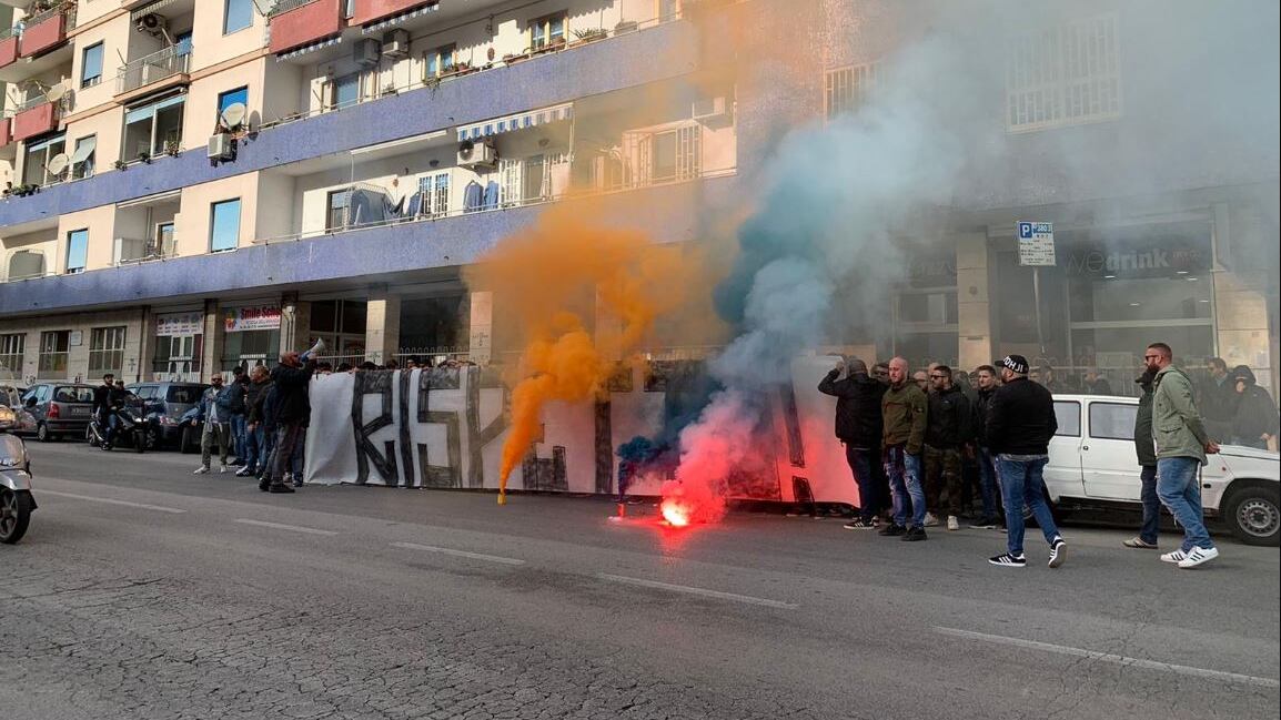 Napoli agli ammutinati: andate a lavorare