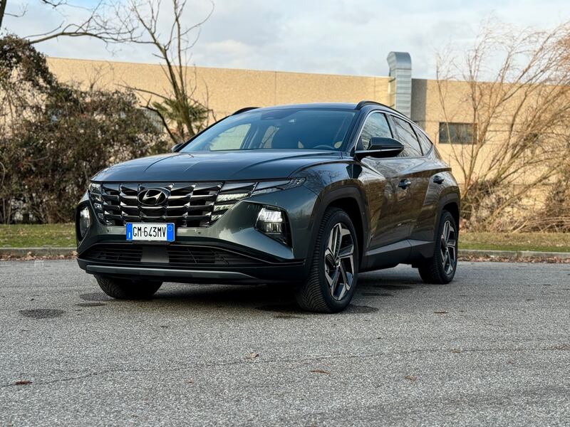 Hyundai Tucson PHEV: guarda la gallery del SUV ibrido plug-in con 265 CV 3
