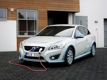 Volvo C30, la compatta raffinata e incompresa: guarda le foto 7