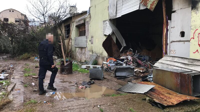 Il blitz dei vigili nella ex fabbrica della Penicillina 1