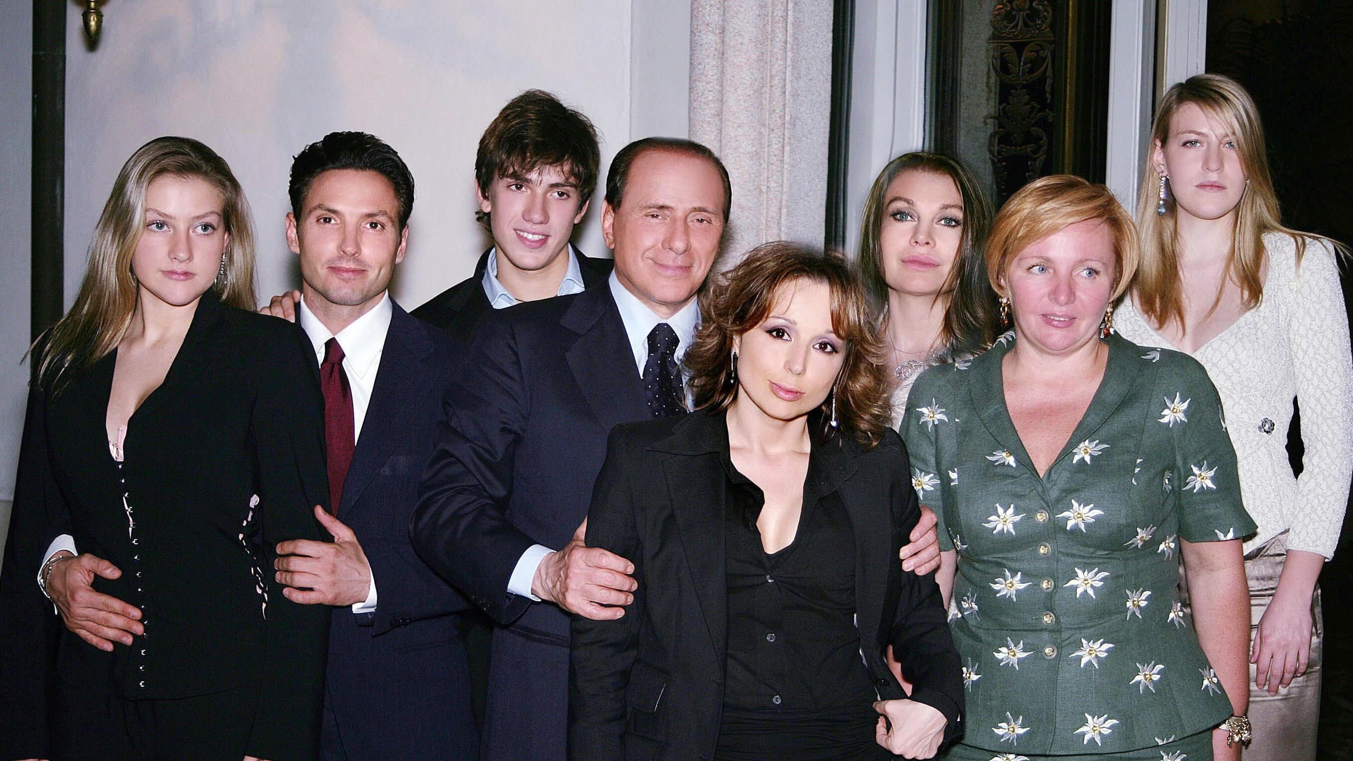«Pace Silvio-Veronica, ma il divorzio va avanti»