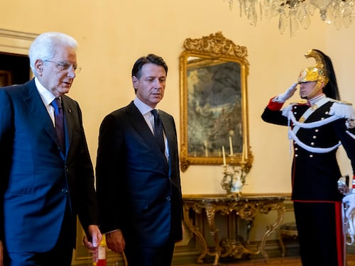 Nel governo è scontro aperto: Conte va da Mattarella