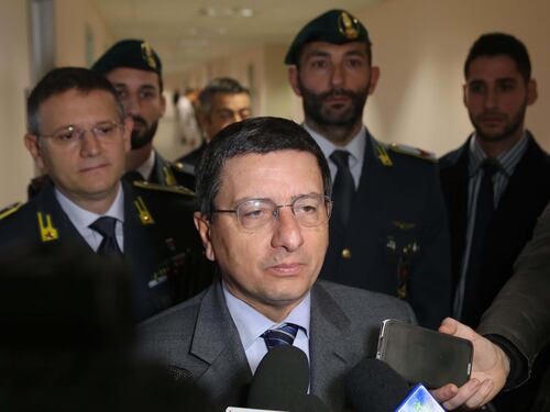 Parla l'amico della pm: "Turbata dalle molestie"
