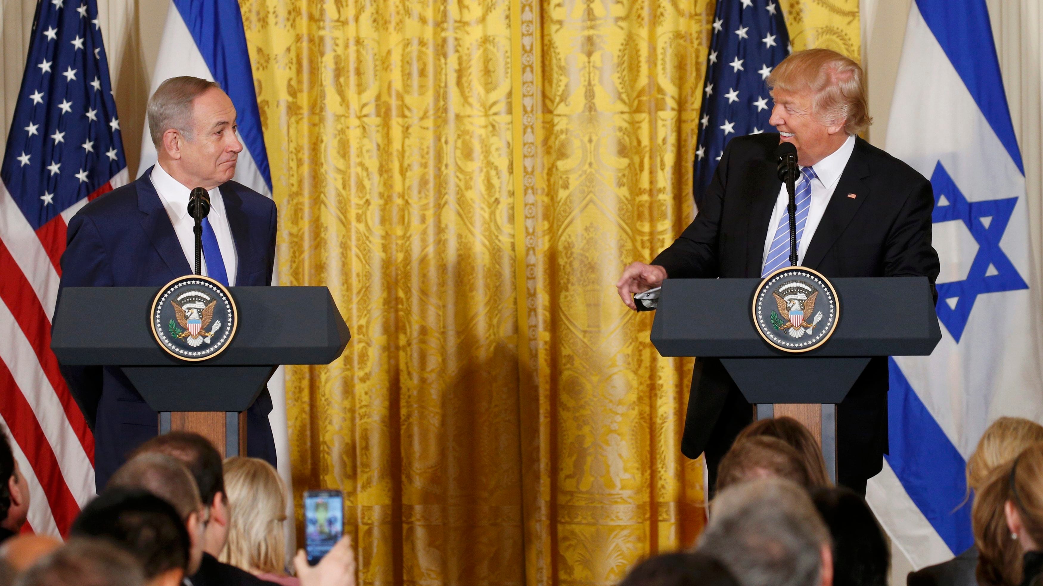 Trump incontra Netanyahu alla Casa Bianca: "Faremo di tutto per impedire che l'Iran abbia armi nucleari"
